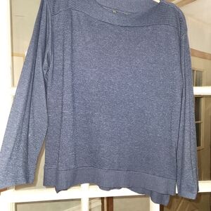 Chelsea & Theodore Blue Women's Sweater